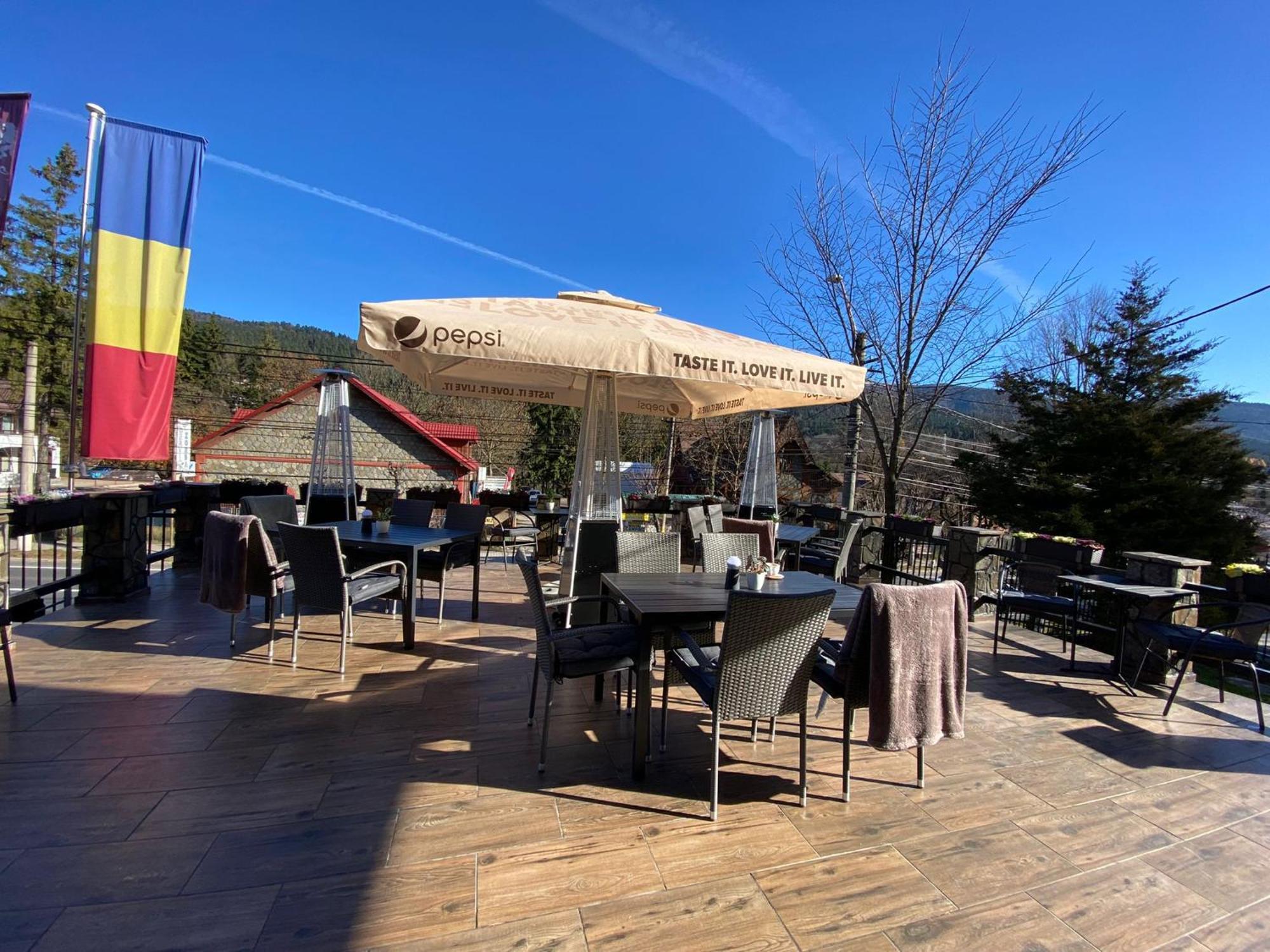 Royal Inn Busteni-Adults Only Bagian luar foto