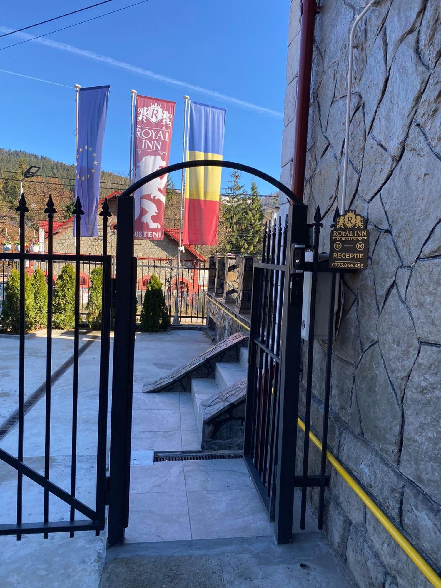 Royal Inn Busteni-Adults Only Bagian luar foto